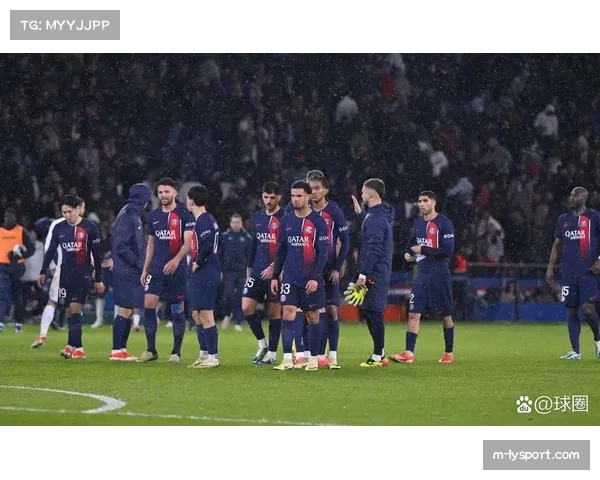 赛后分析：巴黎圣日耳曼夺冠庆典后的战术演练，恩里克试验新阵型